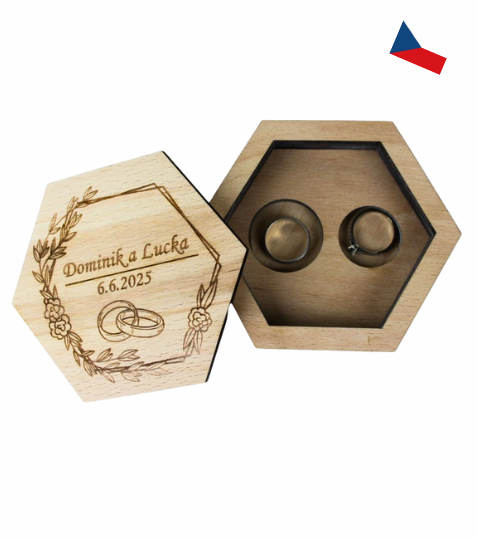 JH WoodArt Svatební krabička na prstýnky – šestihranná s gravírováním 1 ks