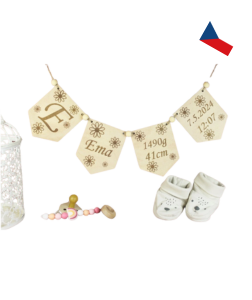 JH WoodArt Dřevěná girlanda k narození dítěte 