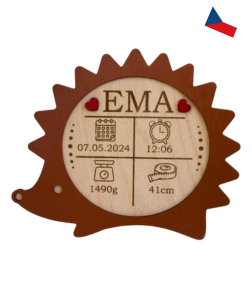 JH WoodArt Dřevěná památka k narození miminka – ježek s údaji na míru 1 ks