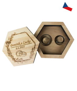 JH WoodArt Svatební krabička na prstýnky – šestihranná s gravírováním 1 ks