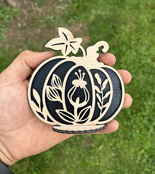 JH WoodArt Halloweenová dekorace dýně D 13 cm